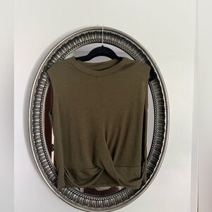 Gap Front‎ Twist Tank Top